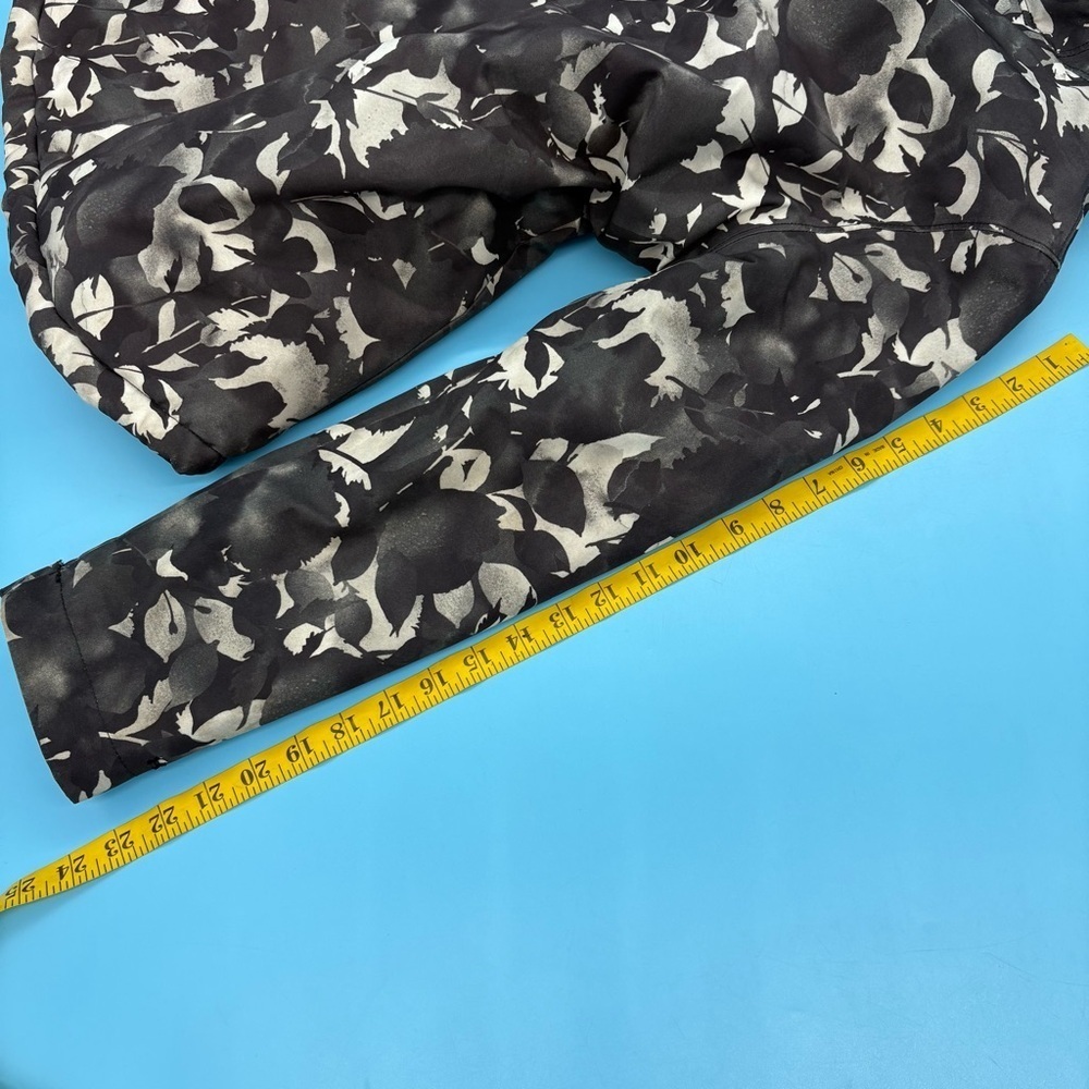Under Armour Storm Kids Floral Camo Black and Gray Heavy Weight Jacket Size YLG - Picture 9 of 9